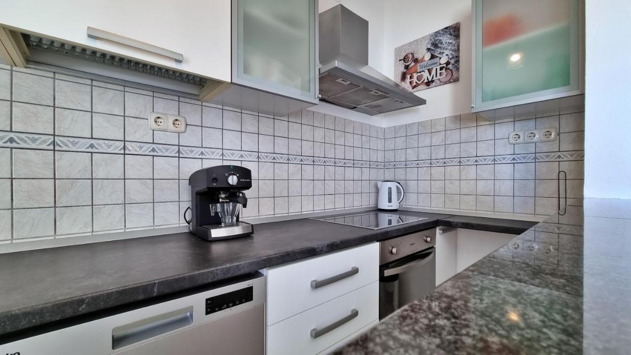 Apartments Slado Omiš Екстериор снимка
