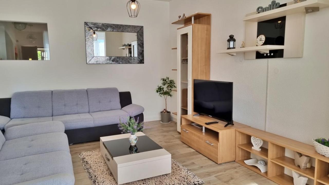 Apartments Slado Omiš Екстериор снимка