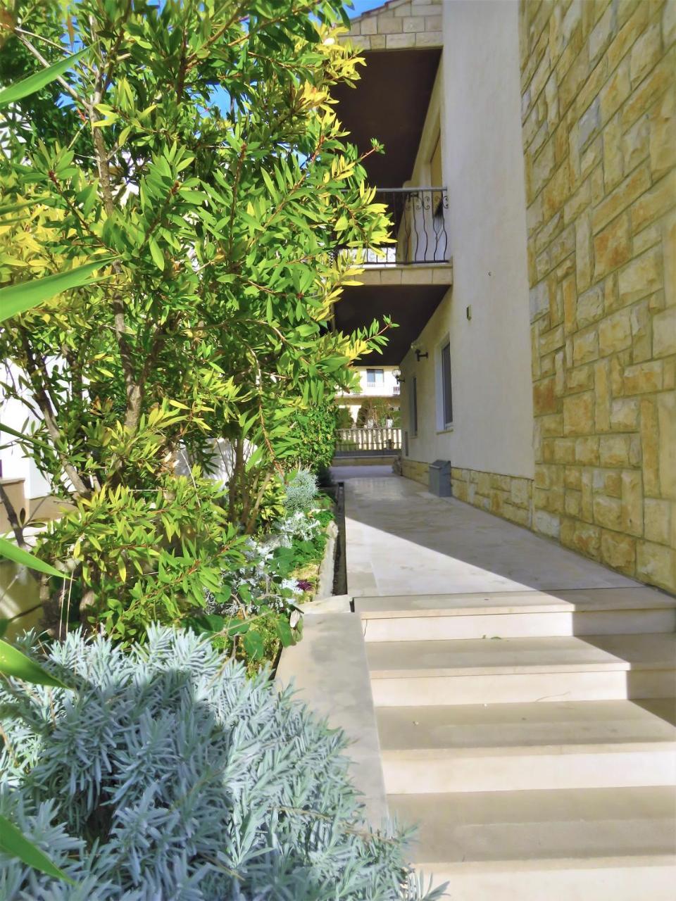 Apartments Slado Omiš Екстериор снимка