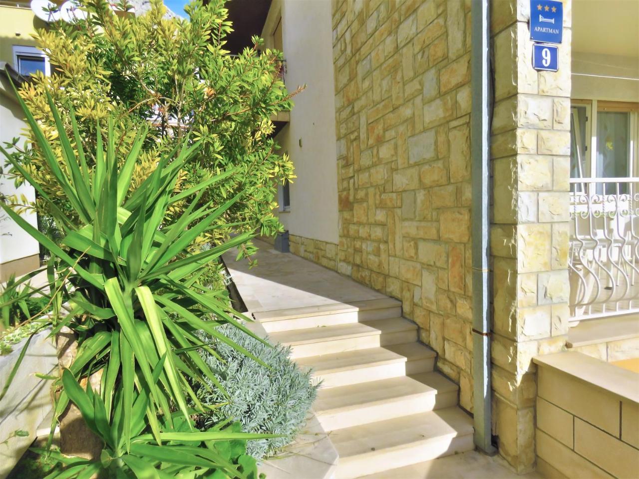 Apartments Slado Omiš Екстериор снимка