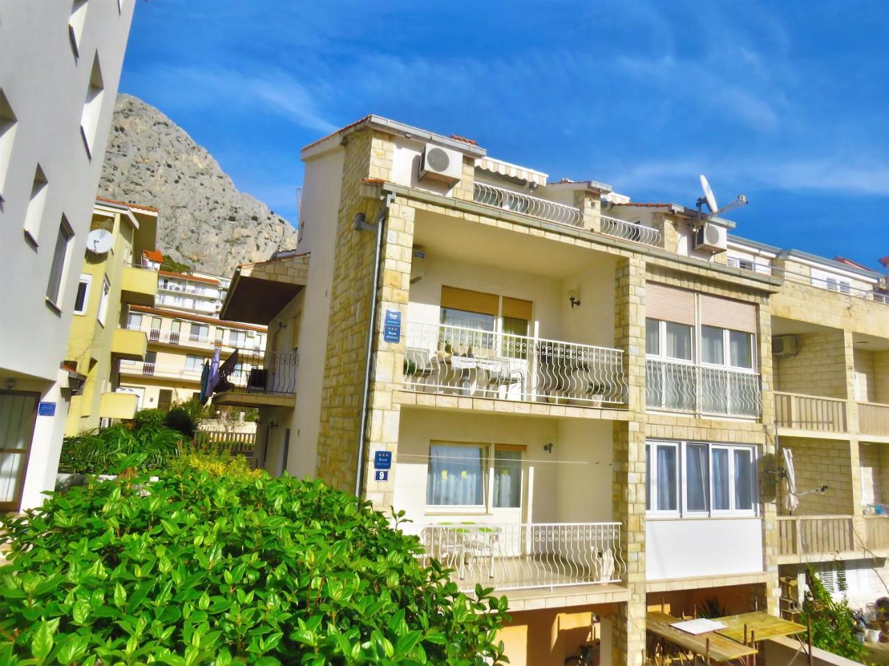 Apartments Slado Omiš Екстериор снимка