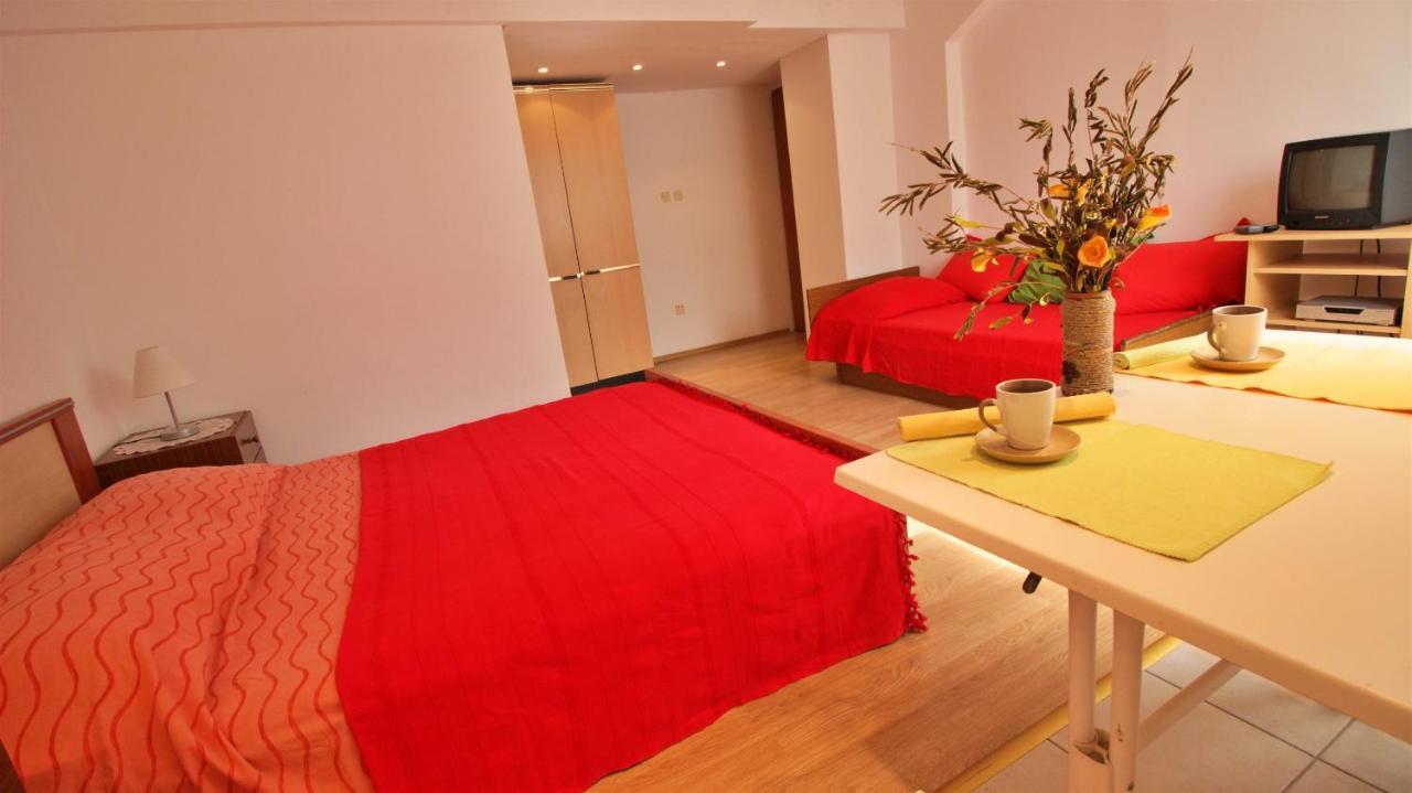 Apartments Slado Omiš Екстериор снимка