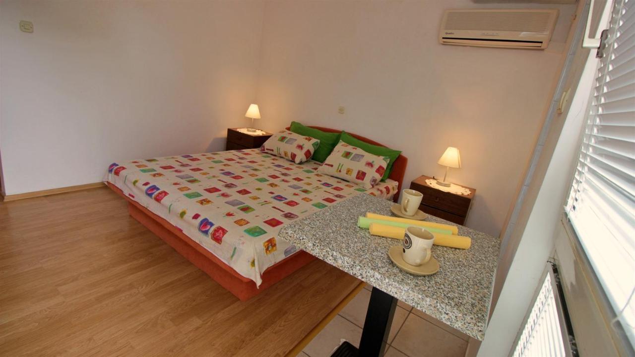 Apartments Slado Omiš Екстериор снимка