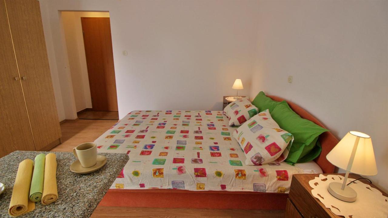 Apartments Slado Omiš Екстериор снимка